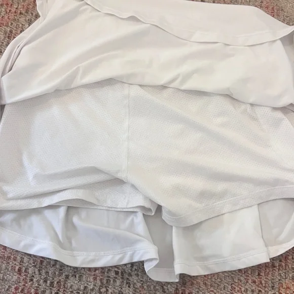 White Stretch Tennis Skirt/Skort Size Small Pickleball skirt - Picture 4 of 4